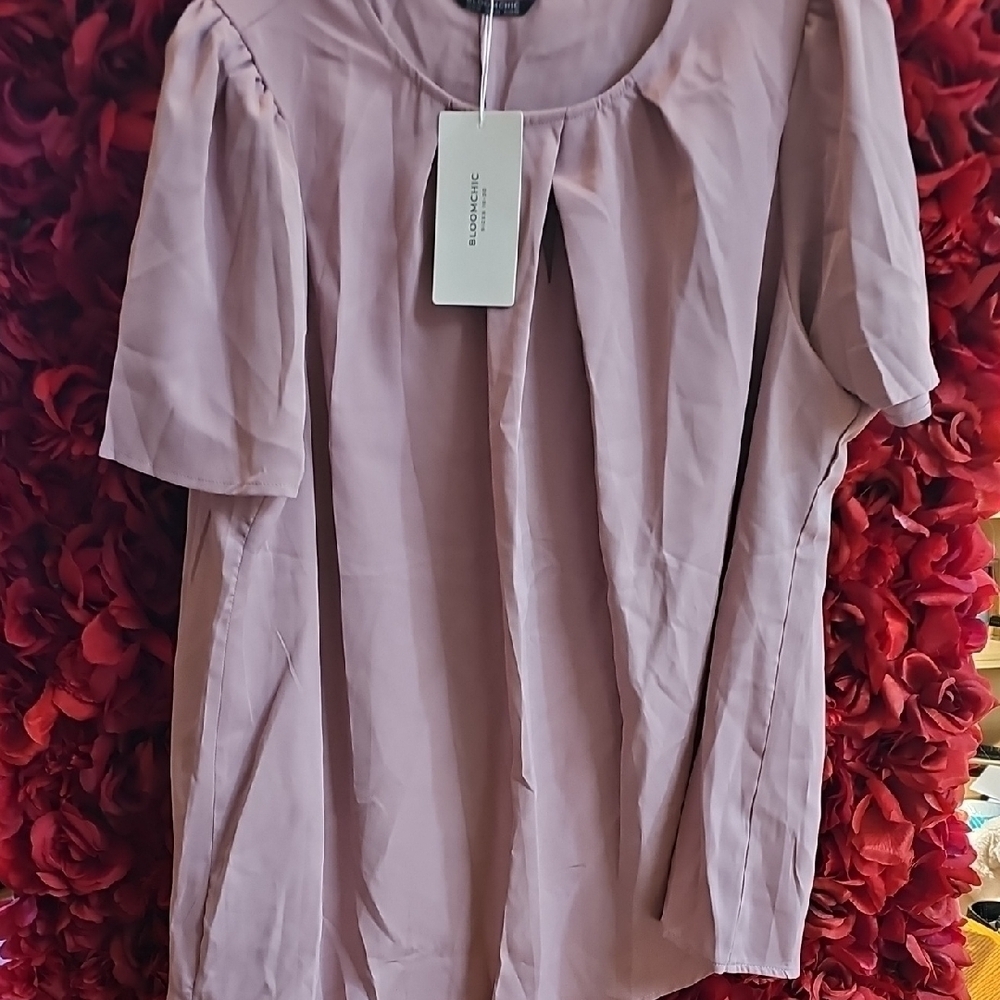 BloomChic NWT Women's Mauve Top 100% Polyester Size 18/20
